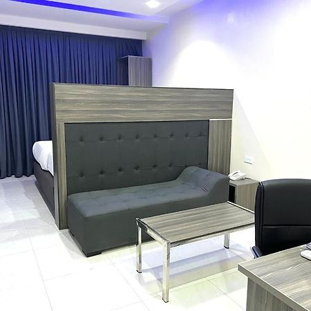 De Rigg Place, Victoria Island Aliayabiagba Buitenkant foto